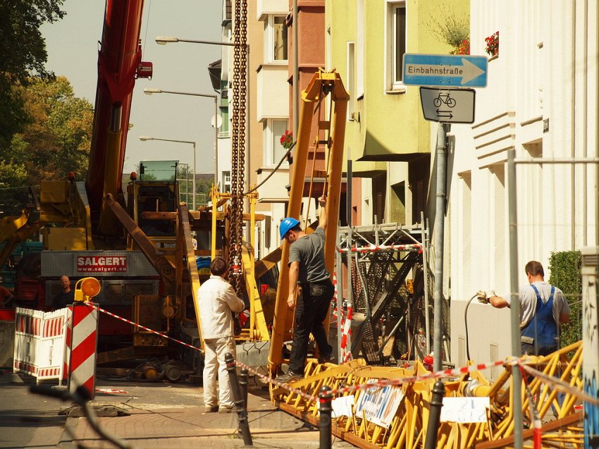 Baukran umgestuerzt Koeln Suelz Suelzguertel P192.JPG